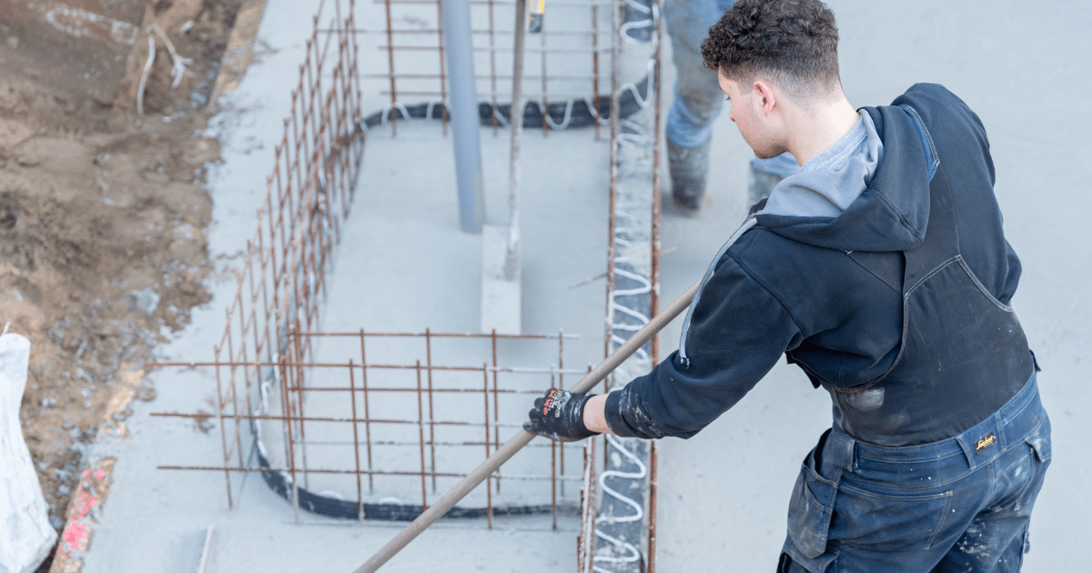 Beton storten bij kelder